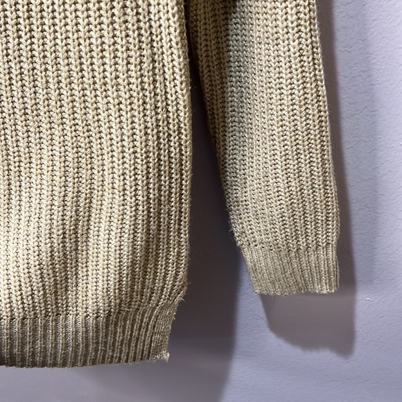 Bundle Knit Sweaters 🧶 - Picture 4 of 14